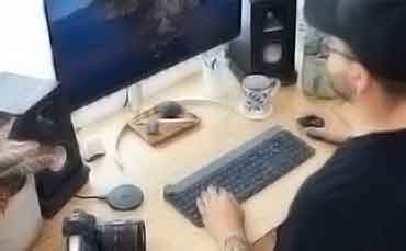 云呼轰炸机